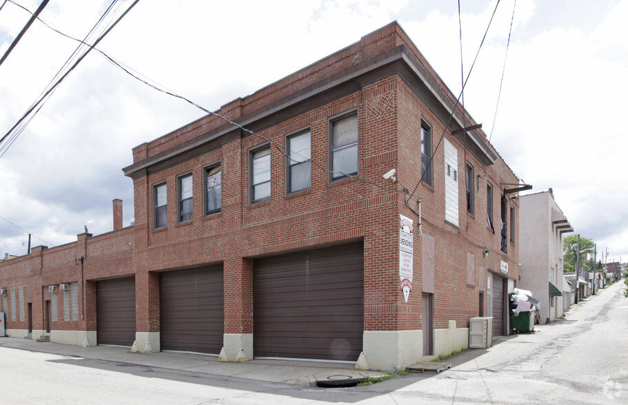 Primary Photo Of 4110 Davison St, Pittsburgh Warehouse For Lease