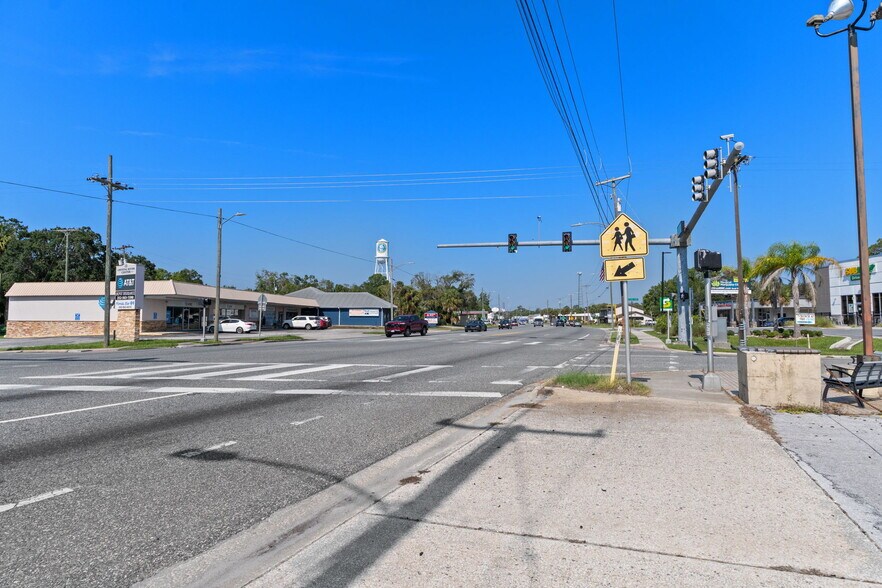 More Photos Of 669 NE Us Highway 19, Crystal River General Retail For Sale
