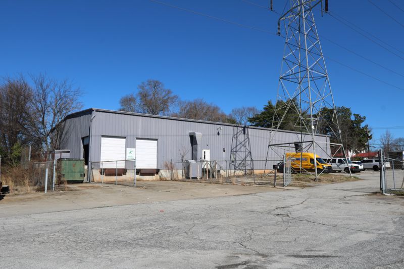 More Photos Of 10 Oil Mill Rd, Greenville Unknown For Lease