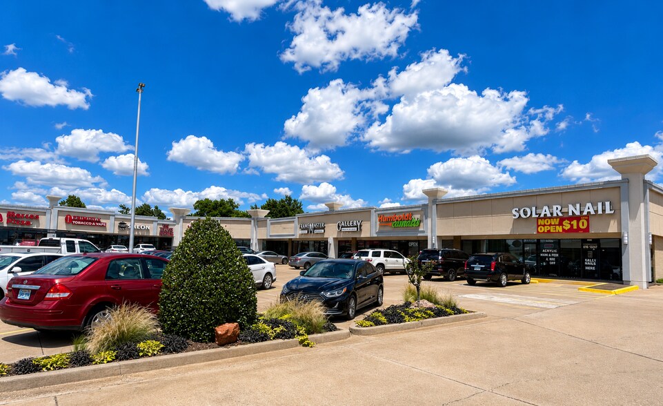 More Photos Of 3200-3234 S Boulevard, Edmond Unknown For Lease