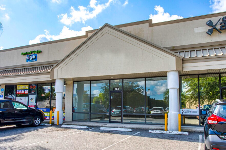 More Photos Of 1904 E Osceola Pky, Kissimmee Storefront Retail Office For Lease