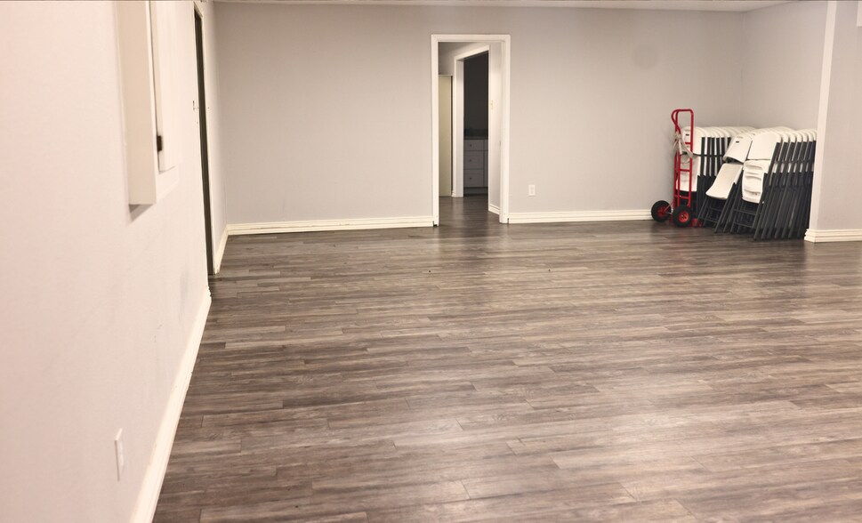 More Photos Of 7708 Maplewood Ave, North Richland Hills Schools For Lease