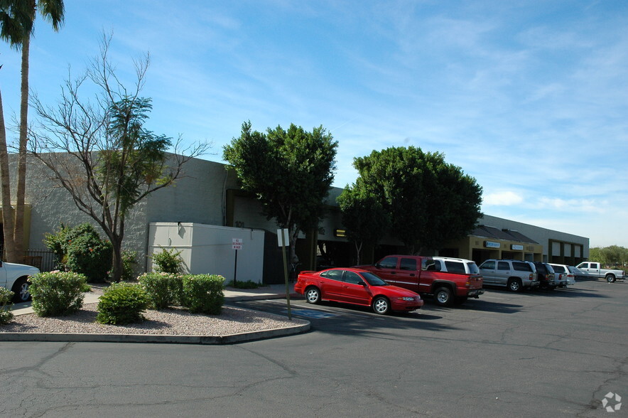 More Photos Of 535 W Iron Ave, Mesa Warehouse For Lease