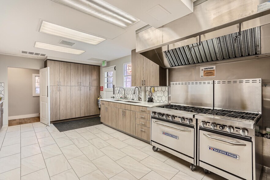 More Photos Of 1400 Josephine St, Denver Office For Sale