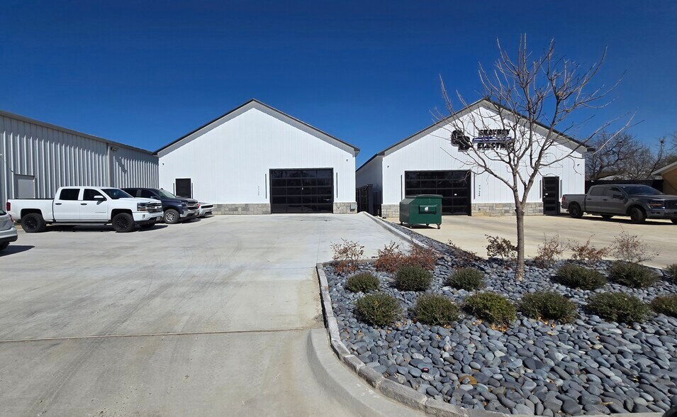 Primary Photo Of 7726 Harwell St, White Settlement Industrial For Lease