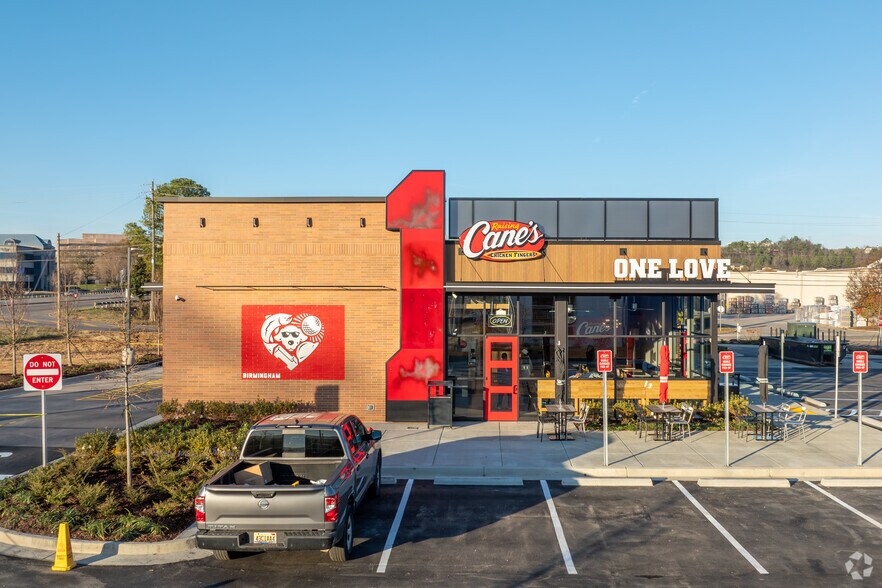 More Photos Of 5301 US 280, Birmingham Restaurant For Sale