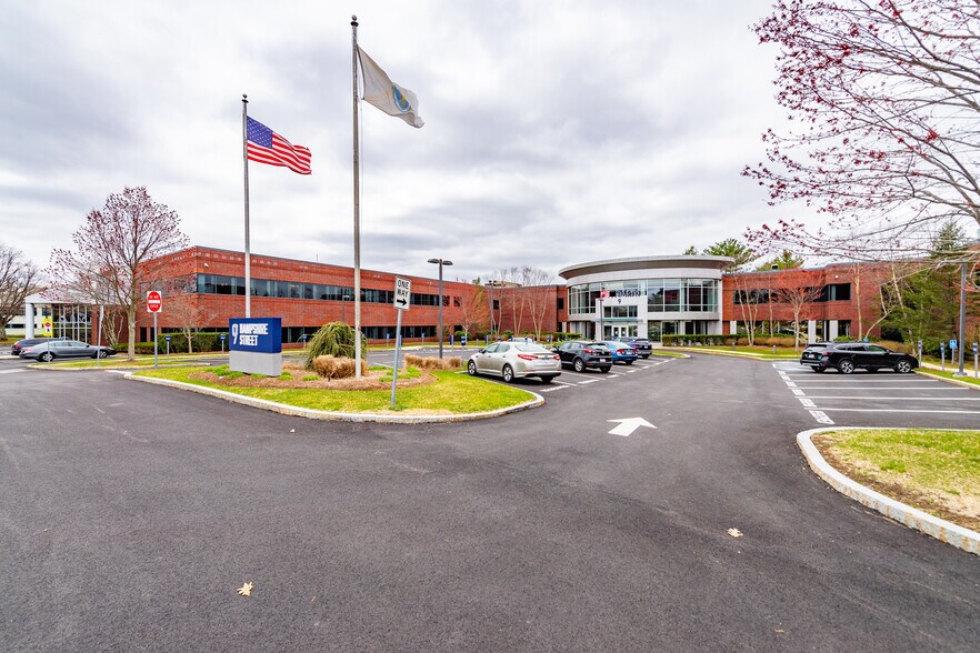 More Photos Of 9-11 Hampshire St, Mansfield Office For Lease