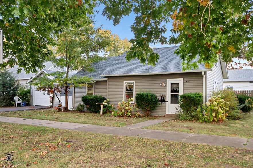 More Photos Of ,  Unknown For Sale