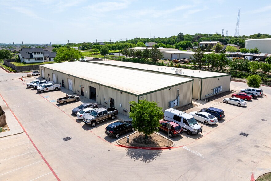 More Photos Of 10379 Alta Vista Rd, Fort Worth Unknown For Lease