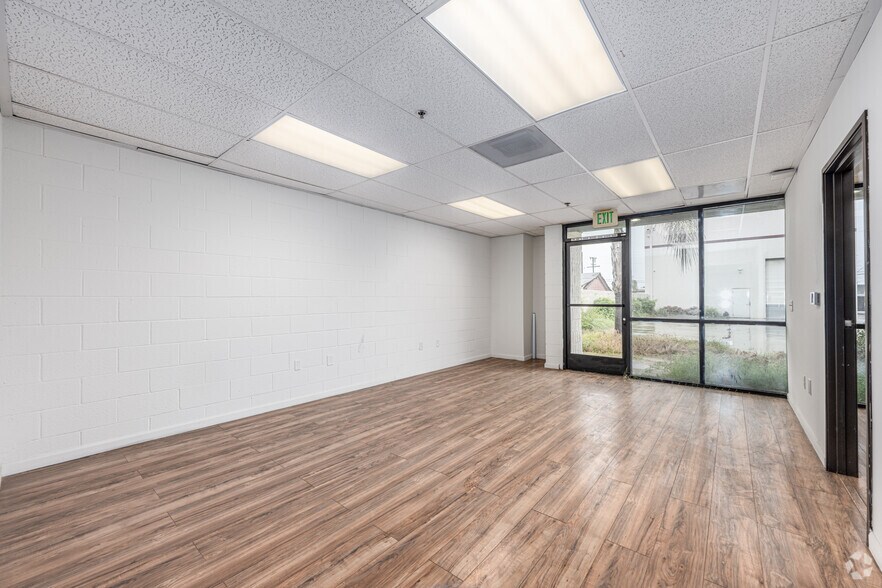 More Photos Of 5148 Bleecker St, Baldwin Park Unknown For Lease