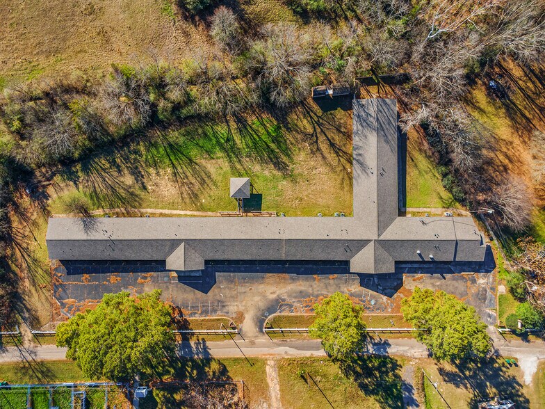 More Photos Of 102 Floyd St, Naples Specialty For Sale