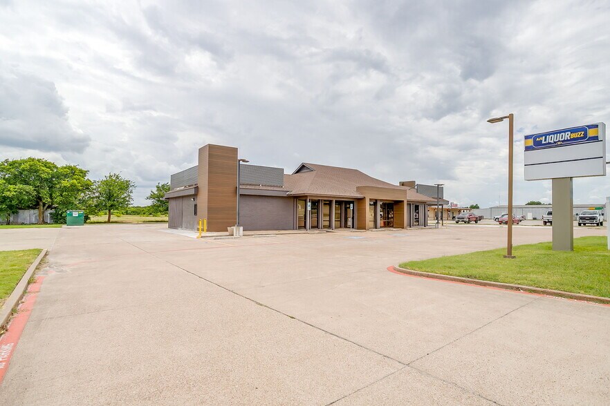 More Photos Of 405 State 171 Hwy, Godley Storefront Retail Office For Lease