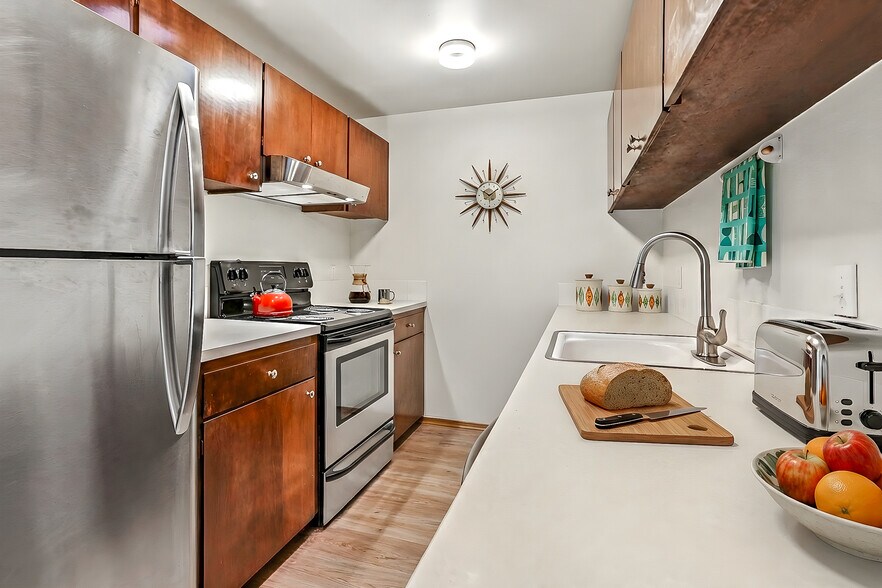 More Photos Of 6519 S 153rd St, Tukwila Multifamily For Sale