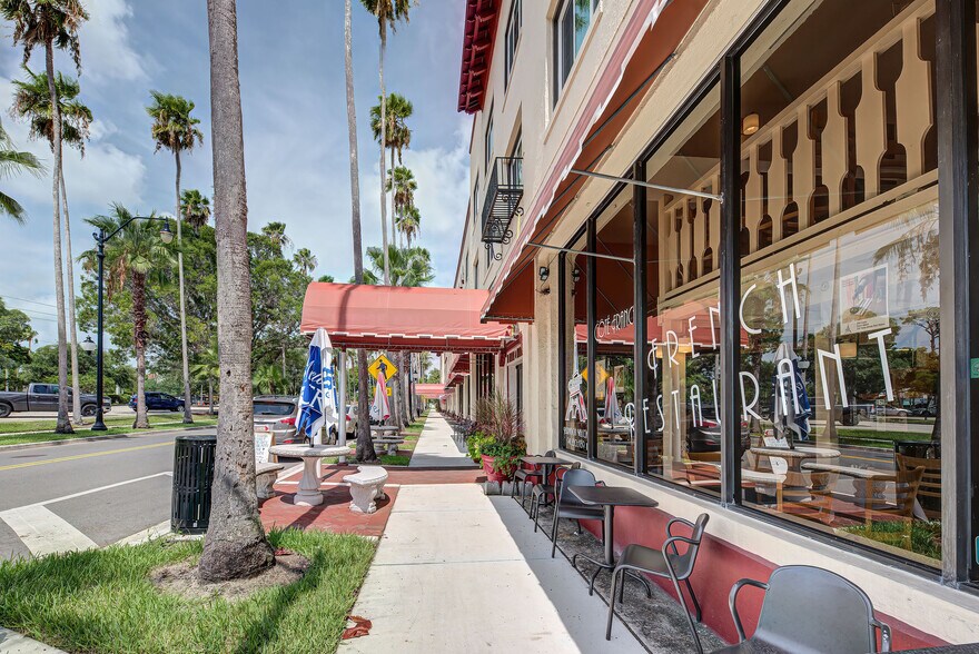 More Photos Of 214-256 Tampa Ave W, Venice Apartments For Sale