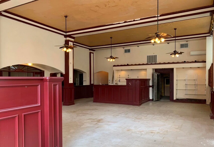 More Photos Of 109 E Hiram St, Atlanta General Retail For Sale