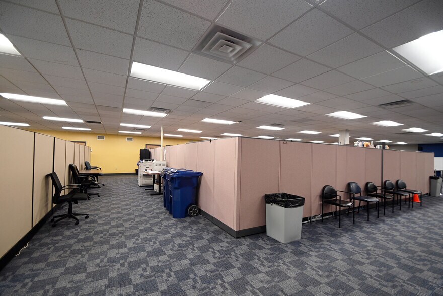 More Photos Of 1730 W North Ave, Milwaukee Medical For Sale