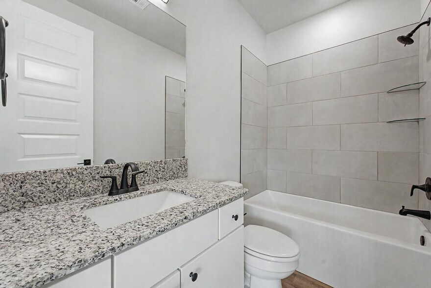 More Photos Of 845 N Rupple Rd, Fayetteville Apartments For Sale
