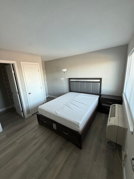 More Photos Of 700 El Camino Real, Belmont Hotel For Sale