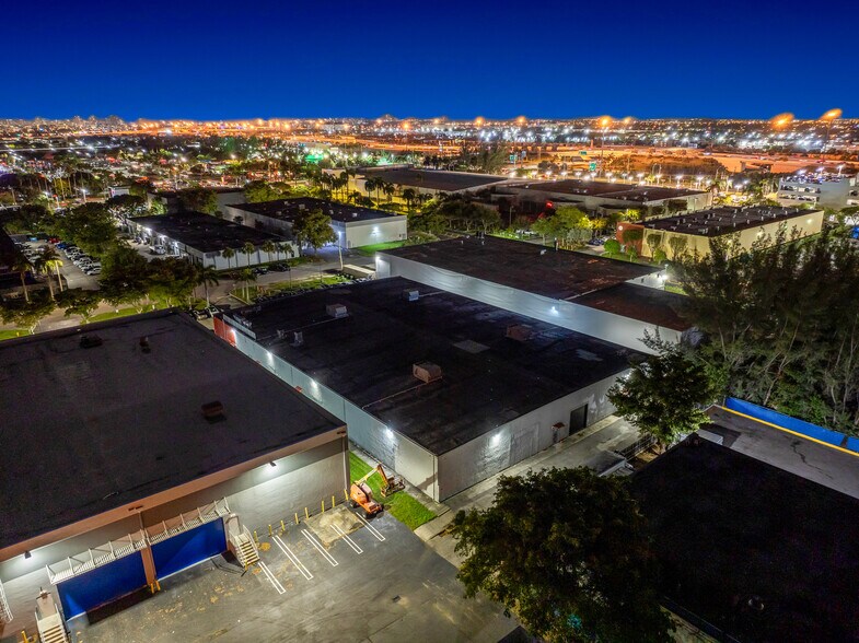 More Photos Of 1360 NW 88th Ave, Doral Bar For Sale