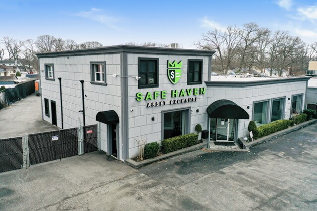 More Photos Of 147 Sunrise Hwy, Amityville Storefront Retail Office For Sale