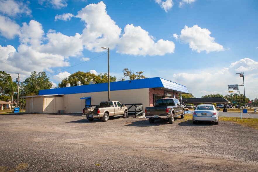 More Photos Of 5740 7th St, Zephyrhills Restaurant For Lease