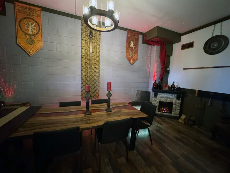 More Photos Of 1354 S Shelby St, Indianapolis Storefront Retail Residential For Sale