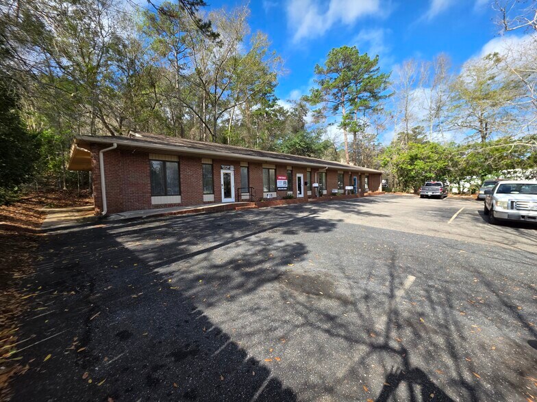 More Photos Of 2732 Capital NE, Tallahassee Medical For Sale