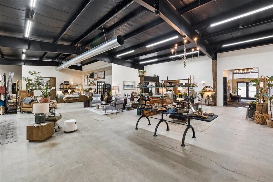 More Photos Of 20 2nd Ave E, Kalispell Office For Sale