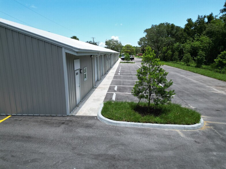 More Photos Of 3801-3815 Oleander Ave, Fort Pierce Warehouse For Lease
