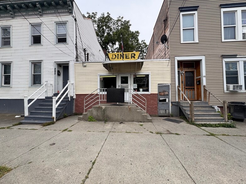 Primary Photo Of 494 Washington Ave, Albany Restaurant For Sale