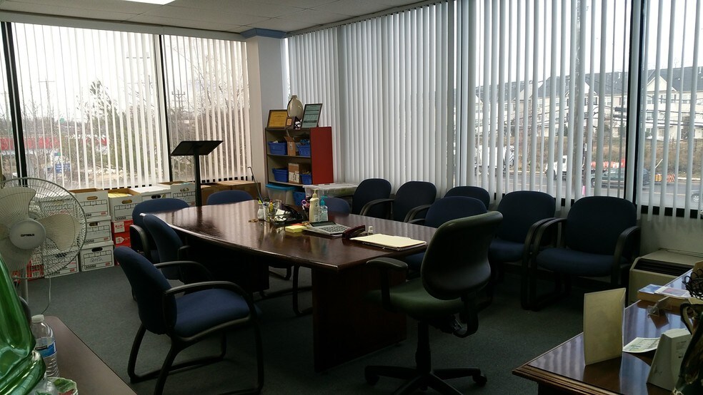 More Photos Of 5612 Saint Barnabas Rd, Oxon Hill Office For Sale