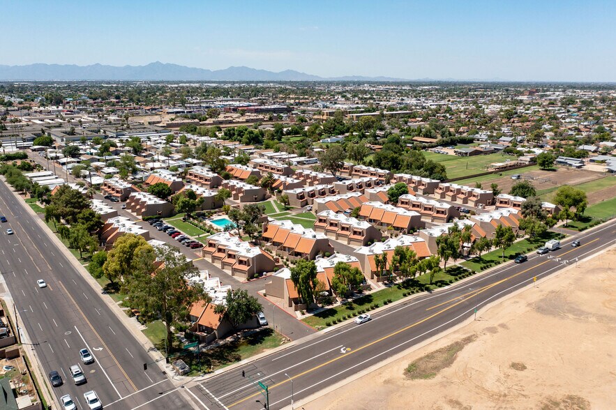 More Photos Of 7430-7448 N 43rd Dr, Glendale Apartments For Sale