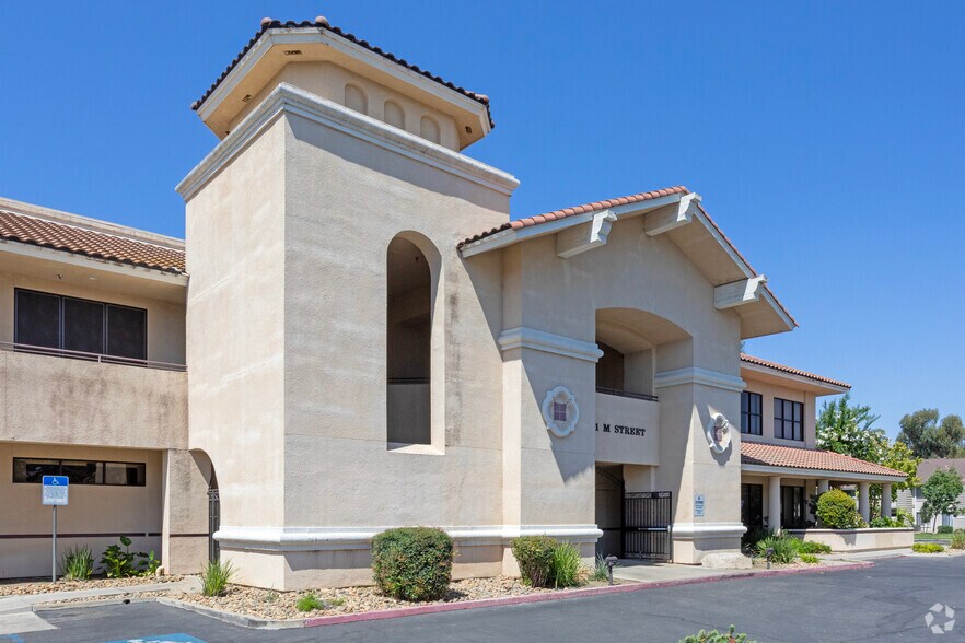 More Photos Of 3351 M St, Merced Office For Sale