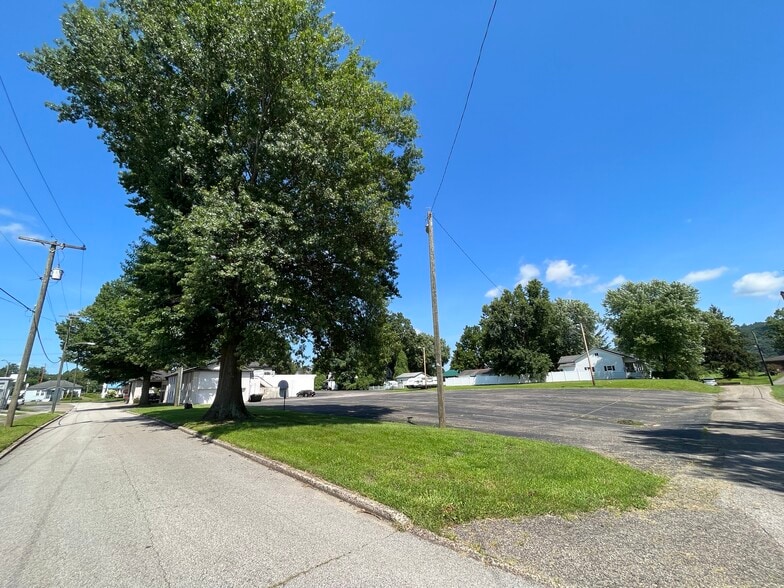 More Photos Of 110 B St, Saint Albans Funeral Home For Sale