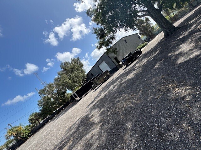 More Photos Of 424 S Deleon Ave, Titusville Warehouse For Sale