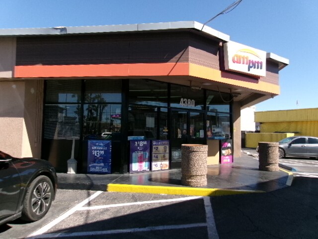 More Photos Of 4380 Spring Mountain Rd, Las Vegas Service Station For Sale