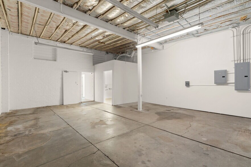 More Photos Of 1465-1467 Park Ave, San Jose Storefront For Lease