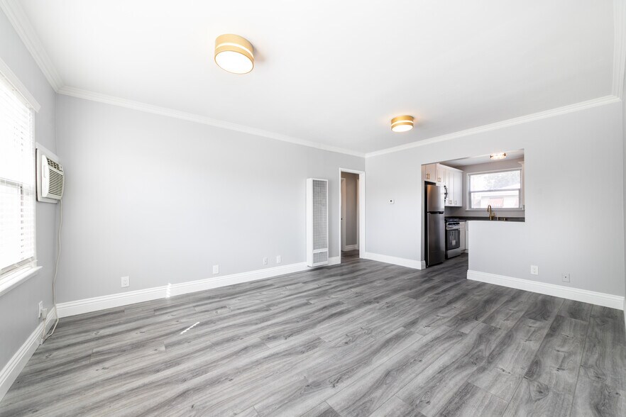 More Photos Of 5444 Colfax Ave, Valley Village Apartments For Sale