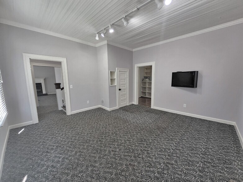 More Photos Of 191 Friarsgate Blvd, Irmo Flex For Lease
