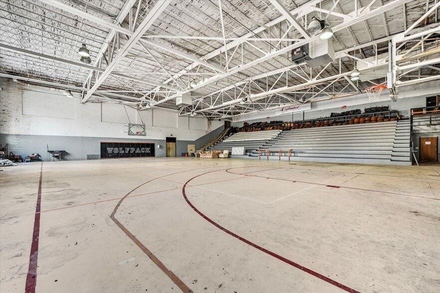 More Photos Of 15 Alliance St, New Philadelphia Rehabilitation Center For Sale