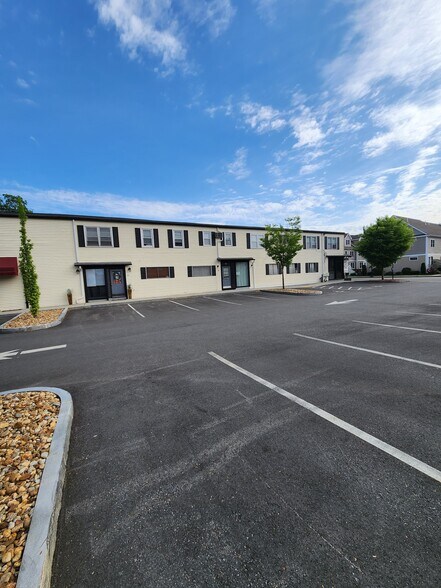 More Photos Of 94-104 N Main St, Mansfield Storefront Retail Residential For Sale