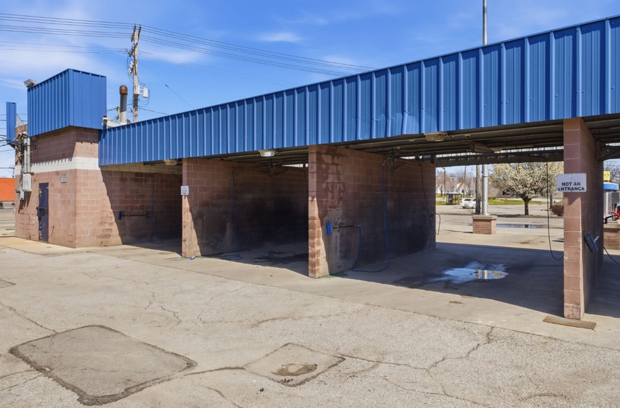 More Photos Of 16436 Miles Rd, Cleveland Carwash For Sale