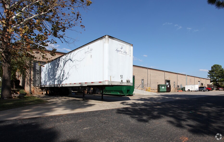 More Photos Of 1403 S Third St, Mebane Warehouse For Lease