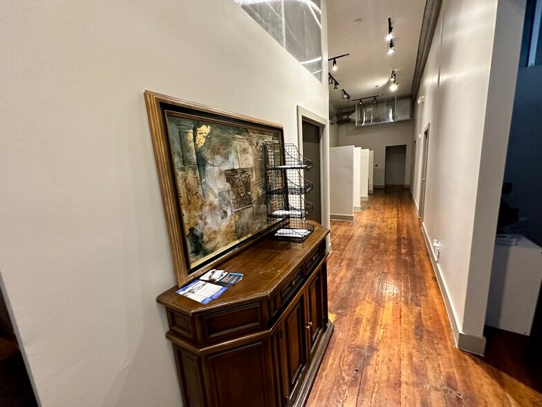 More Photos Of 321 S Flores St, San Antonio Coworking Space