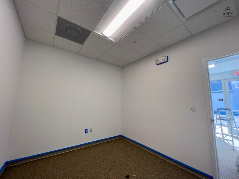 More Photos Of 1690 NW 108th Ave, Miami Industrial For Lease