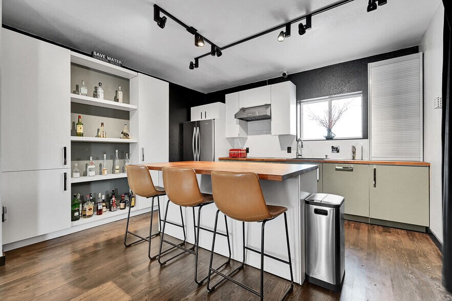 More Photos Of 10403 W 44th Ave, Wheat Ridge Storefront Retail Residential For Sale