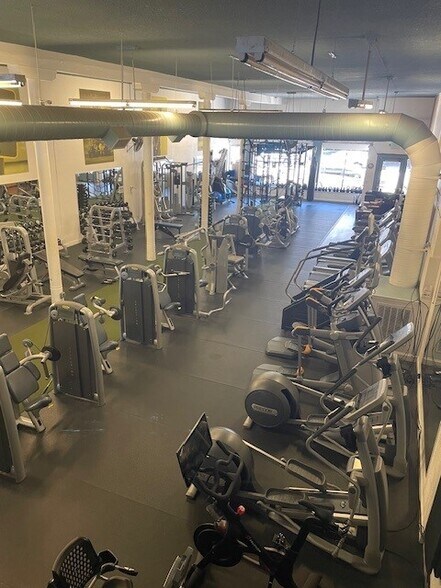 More Photos Of 2317 Santa Clara Ave, Alameda Storefront Retail Residential For Sale