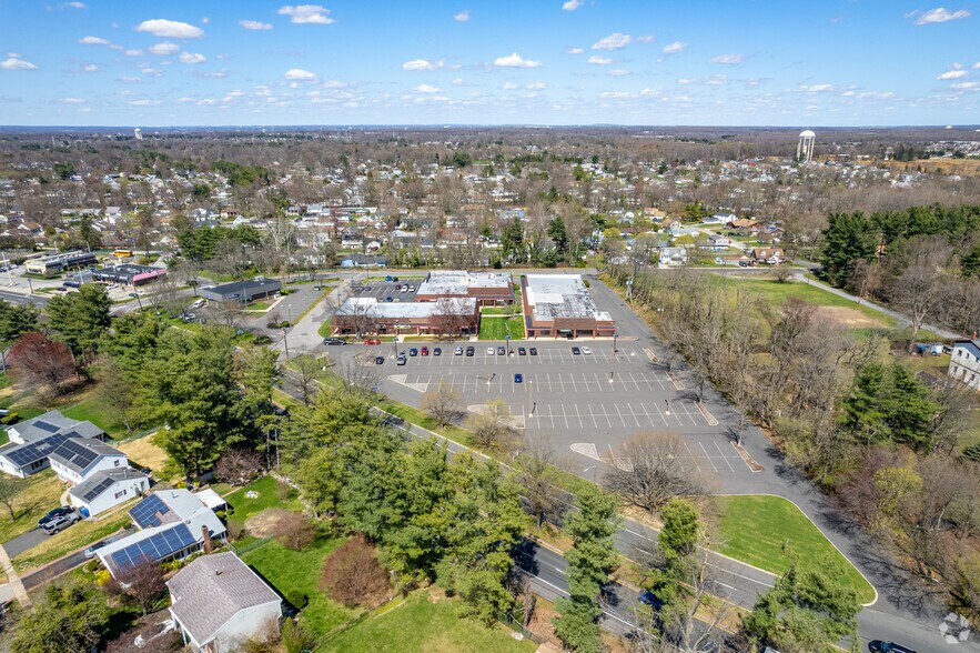 More Photos Of 621 Beverly Rancocas Rd, Willingboro Freestanding For Sale