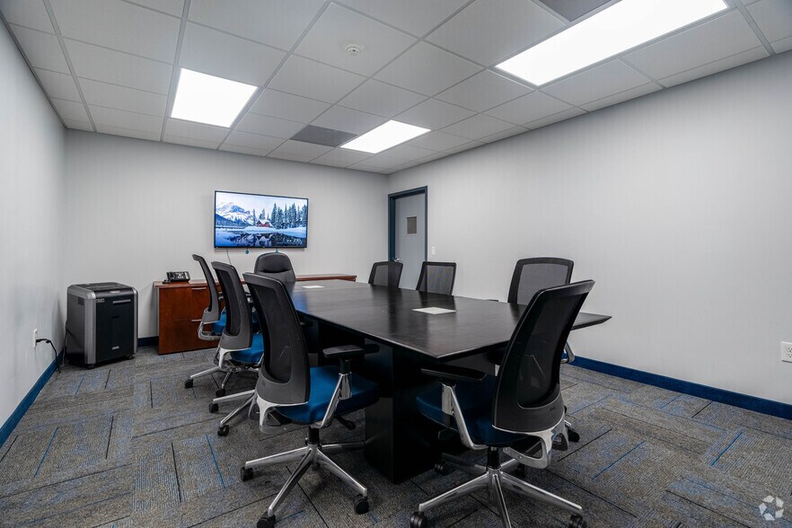 More Photos Of 8 Industrial Pky, Ringwood Warehouse For Sale