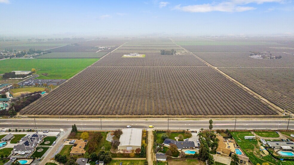 More Photos Of Caldwell Avenue, Visalia Land For Sale